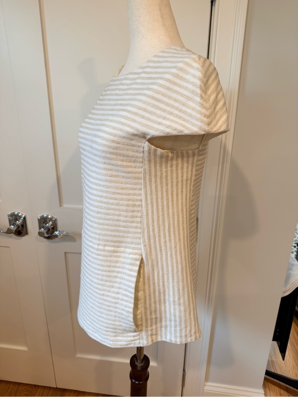 L'AGENCE Beige & White Striped Cap-Sleeve Top - Picture 7 of 15